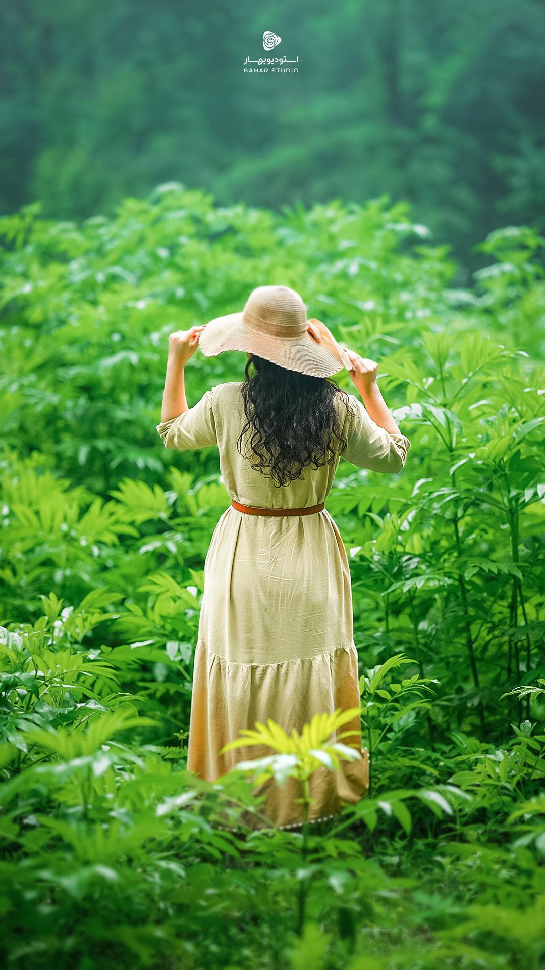 عکس استودیو بهار