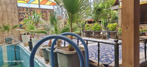 عکس رستوران سنتی قصر سروش