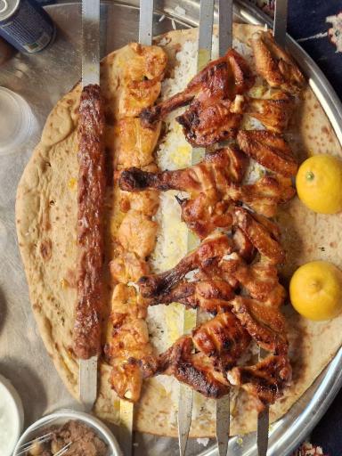 عکس رستوران سنتی قصر سروش