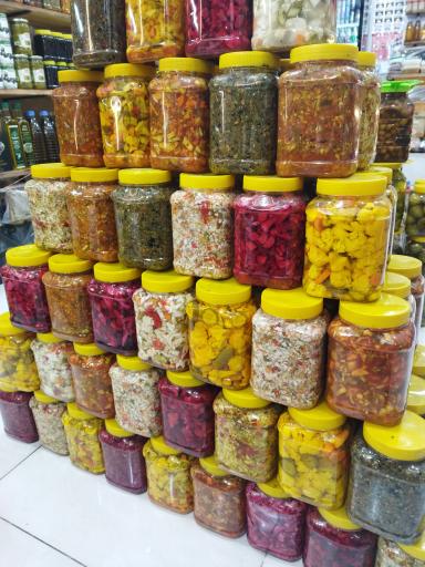 عکس سوغات سرای ترش و شیرین 