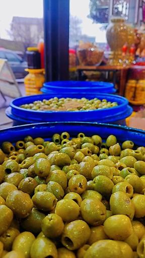 عکس سوغات سرای ترش و شیرین 