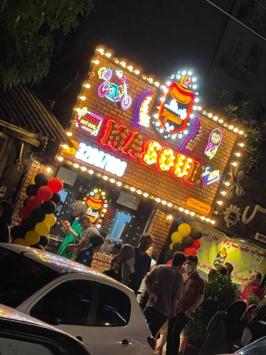 عکس غذای بیرون بر هیراکس