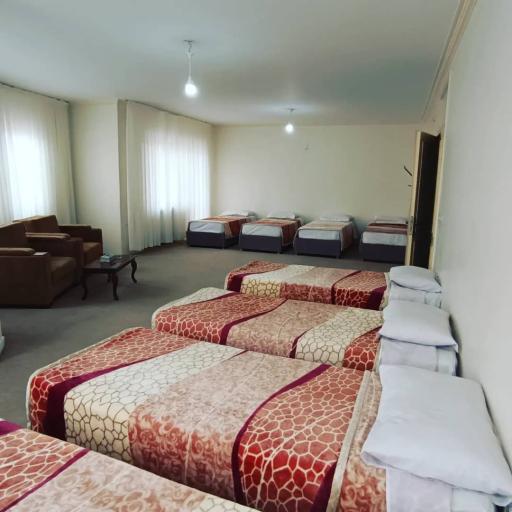 عکس مهمانپذیر ققنوس 