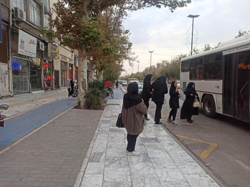 عکس ایستگاه اتوبوس جمهوری اسلامی 11