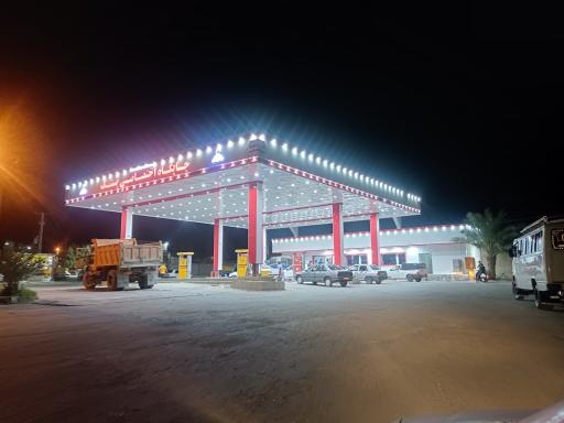 عکس پمپ بنزین بستک