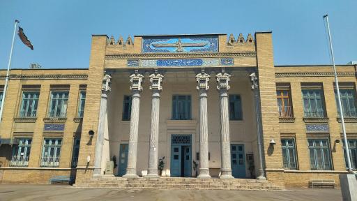 عکس دبیرستان انوشیروان دادگر (نوشیروان جی تاتا)