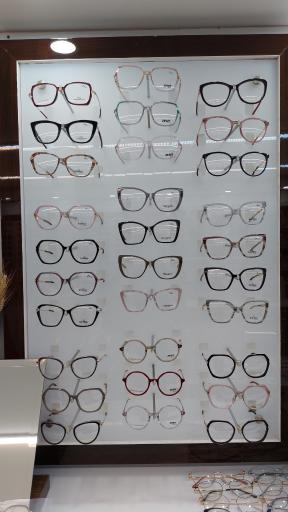 عکس عینک ماه دید