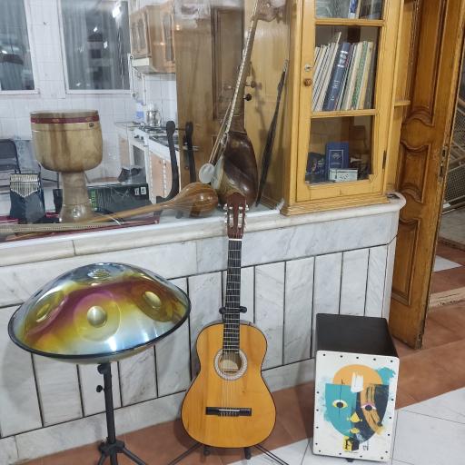 عکس آموزشگاه موسیقی آینده