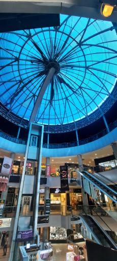 عکس مرکز خرید آریا