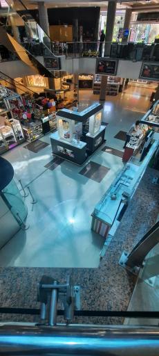 عکس مرکز خرید آریا