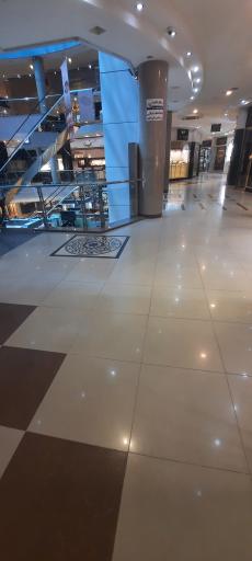 عکس مرکز خرید آریا