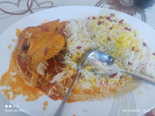 عکس رستوران پاییزان