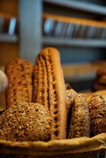 عکس بوتیک نان و شیرینی یلدا