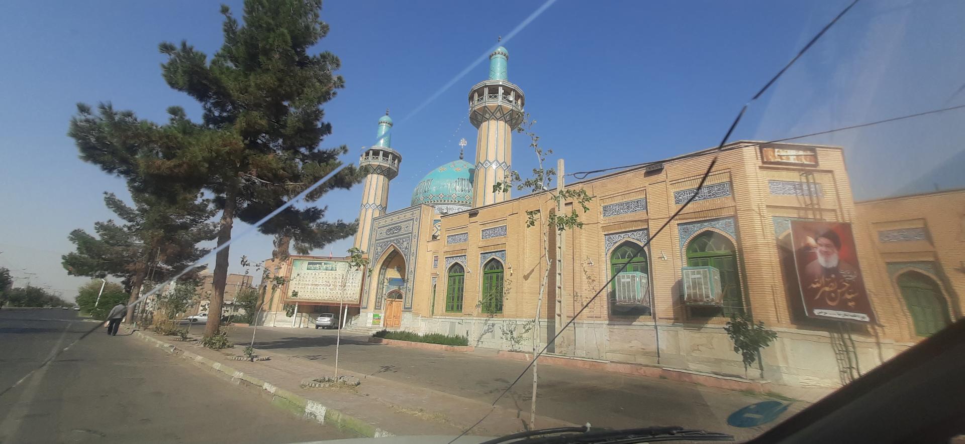 عکس مجتمع فرهنگی و مسجد امام رضا (ع)