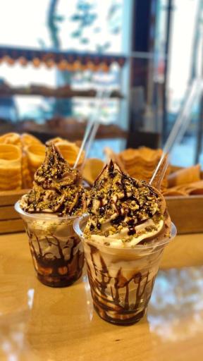 عکس بوتیک نان و شیرینی یلدا