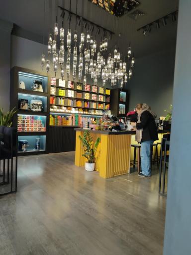 عکس قهوه فروشی ننجون