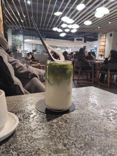 عکس کافه رستوران زمین