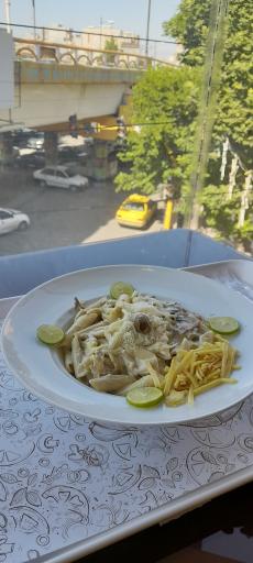 عکس فست فود و کافی شاپ هالیدی