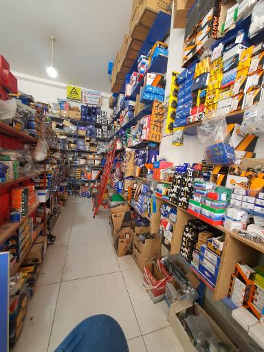 عکس فروشگاه لوازم یدکی یوسف شکرزاده