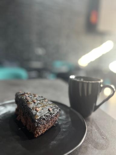 عکس کافه دوپامین