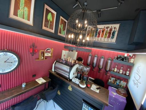 عکس کافه چیکا