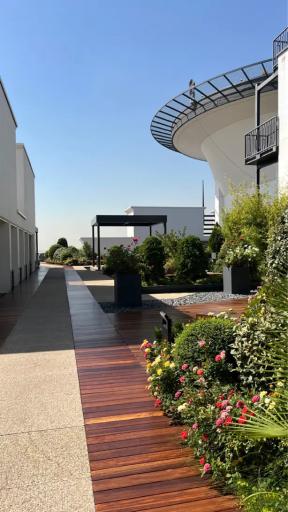 عکس برج باغ هرمس