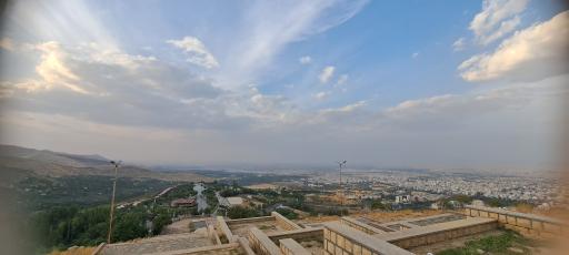 عکس آب انبار بالای استخر