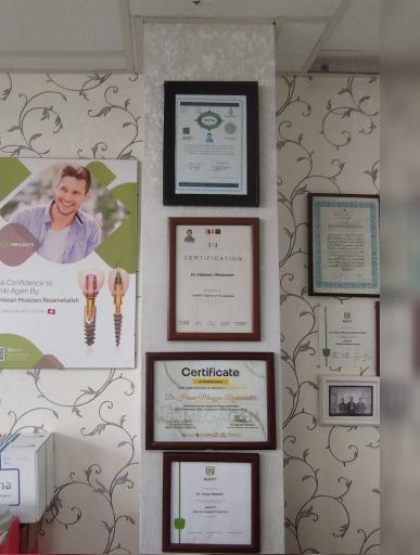 عکس دکتر حسن مؤذن متخصص دندان پزشکی