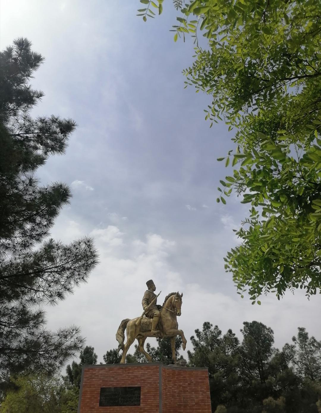 عکس پارک مشروطه