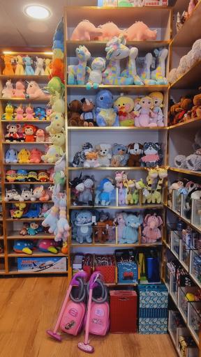 عکس فروشگاه خاله ریزه