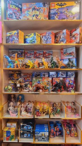 عکس فروشگاه خاله ریزه