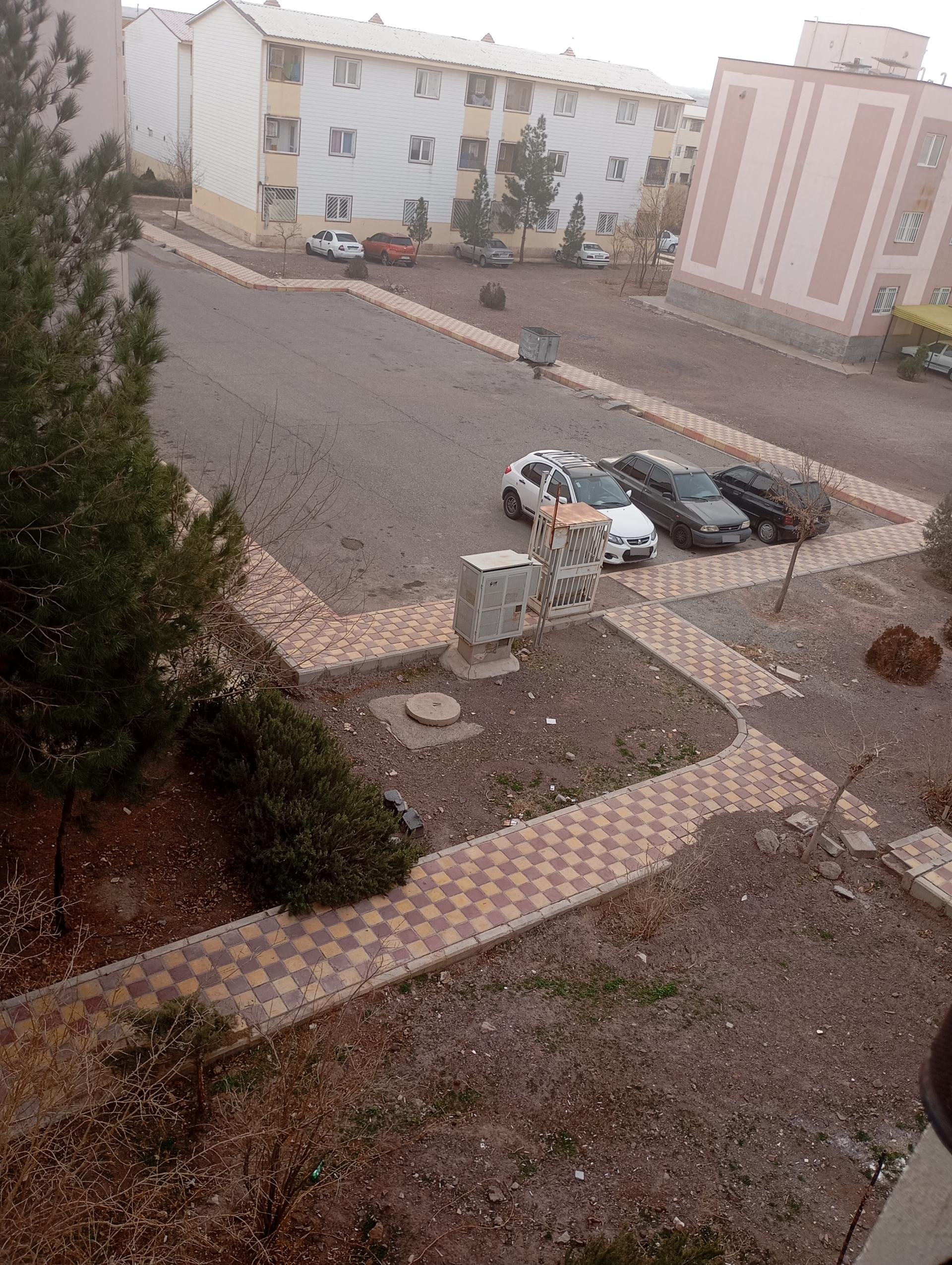 عکس پارکینگ ۴