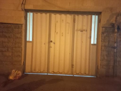 عکس ساختمان مسکونی باران