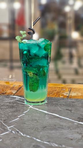 عکس رستوران میوان