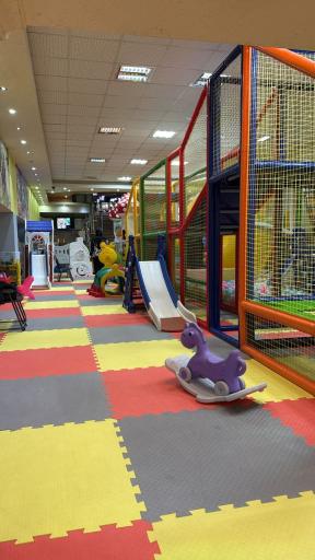 عکس خانه بازی و شادی نیلای