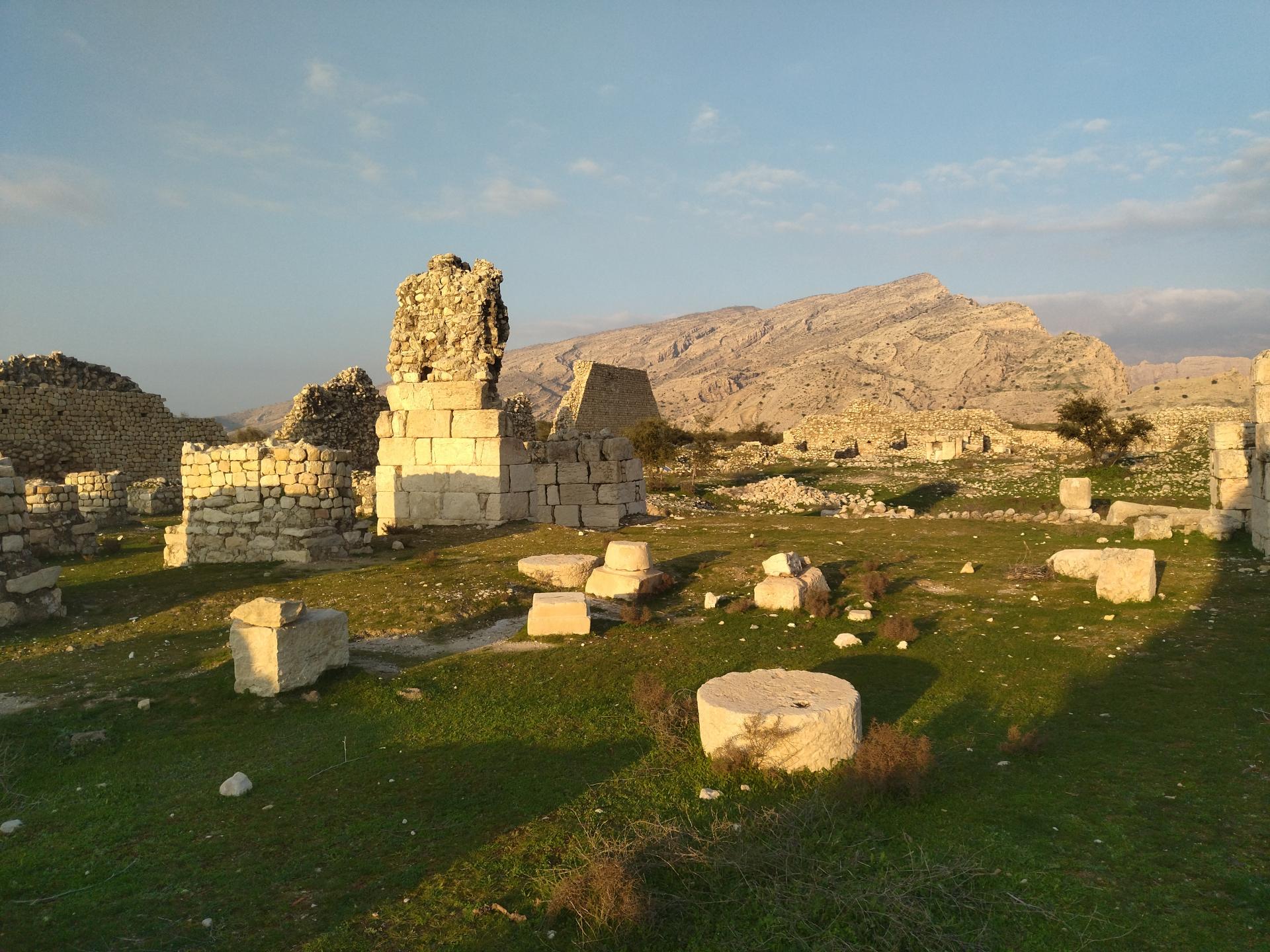 عکس مسجد تاریخی بیشاپور