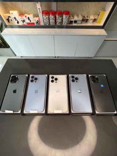 اپل استور واحدی