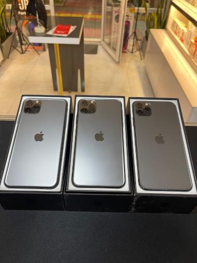 عکس اپل استور واحدی