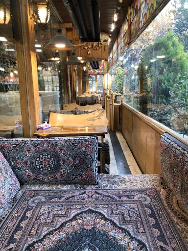 عکس آشکده و فست فود پایتخت