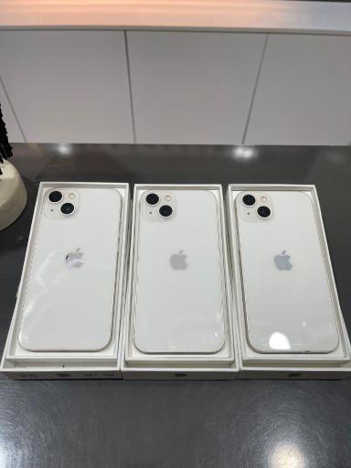 عکس اپل استور واحدی