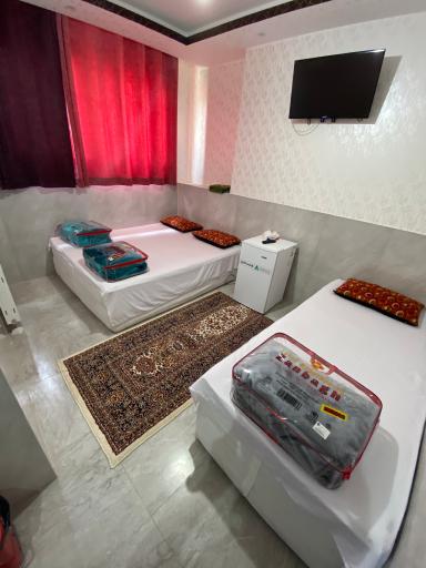 عکس هتل بهاران