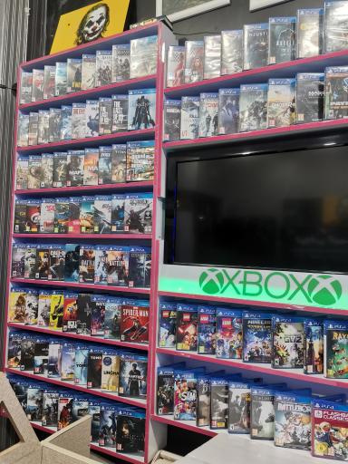 عکس فروشگاه تروفی گیمز