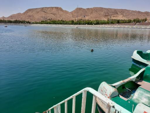 عکس دریاچه جوان
