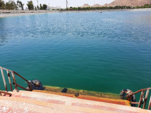 عکس دریاچه جوان