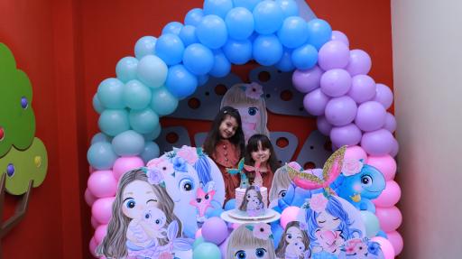 عکس مرکز خرید و خانه بازی حسین کوچولو