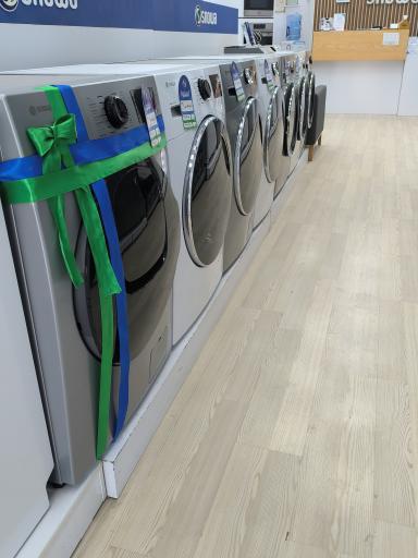 فروشگاه مرکزی اسنوا