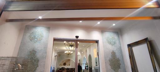 کافه عمارت مهر و ماه