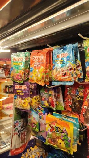 عکس هایپرمارکت شکلات تلخ