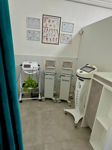 فیزیوتراپی پوریا مهر