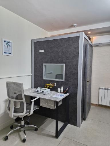 عکس کلینیک تخصصی طب کار آیرا